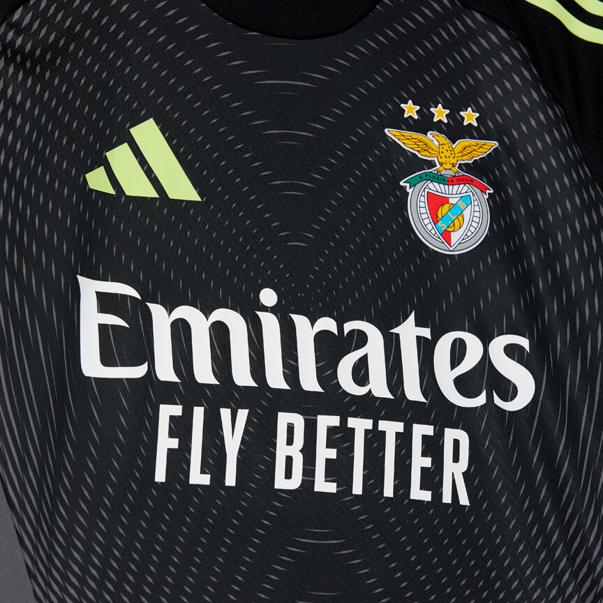 SL Benfica 2025–2026 Black Goalkeeper Jersey