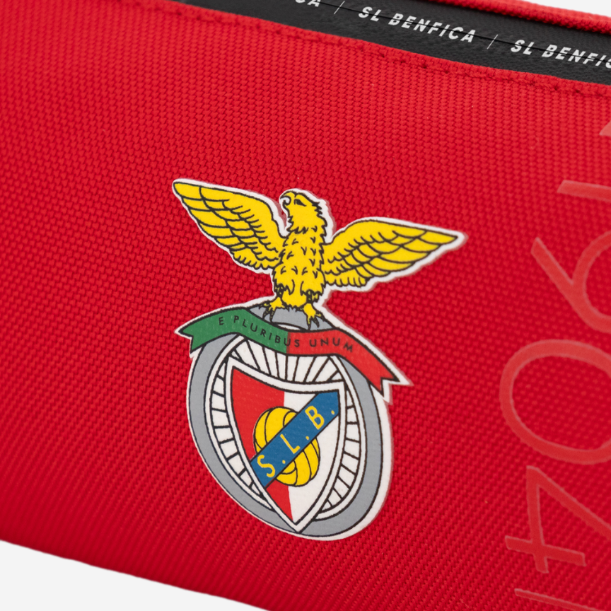 Red Case with Sport Lisboa e Benfica Emblem