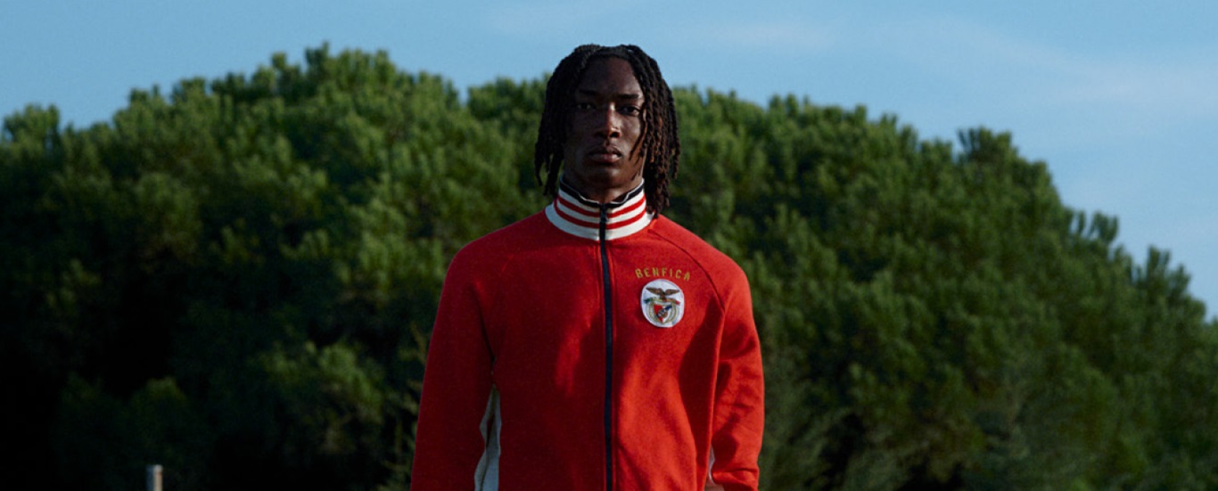 Florentino com T-shirt Sport Lisboa e Benfica