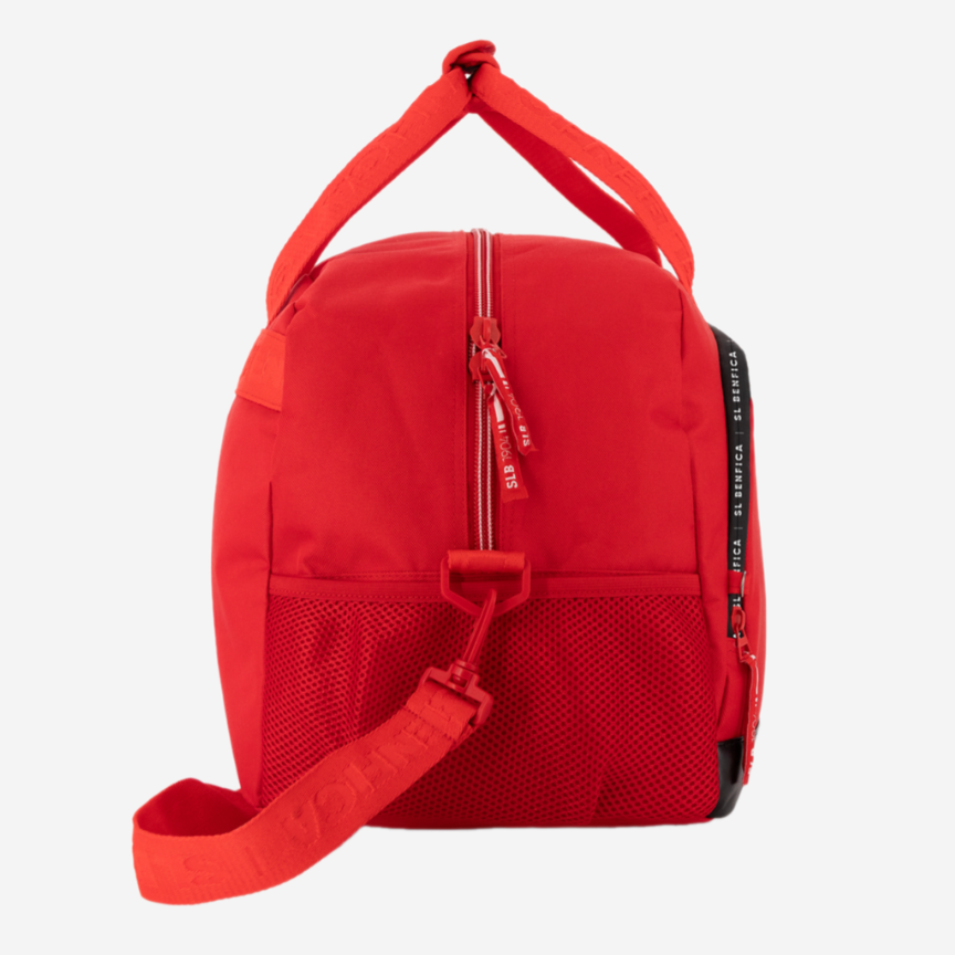 Red Sports Bag with Sport Lisboa e Benfica Emblem